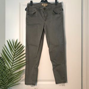 Women’s 8 Olive Green/Grey Skinny Ankle Pant